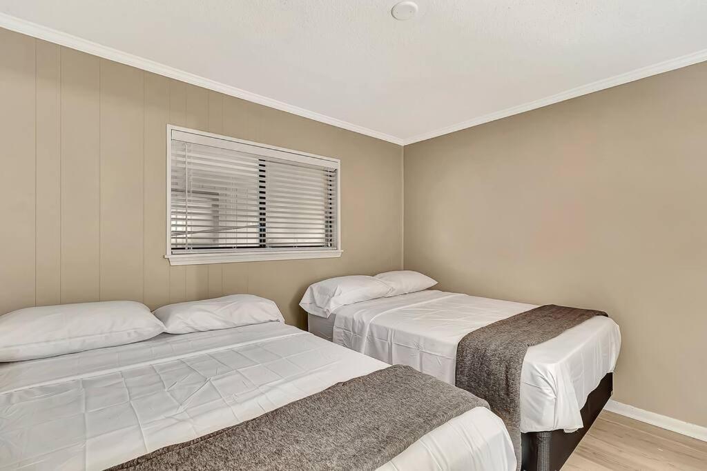 Beach Lover'S Paradise. On The Beach. Sleeps 8. Île de Hilton-Head Extérieur photo